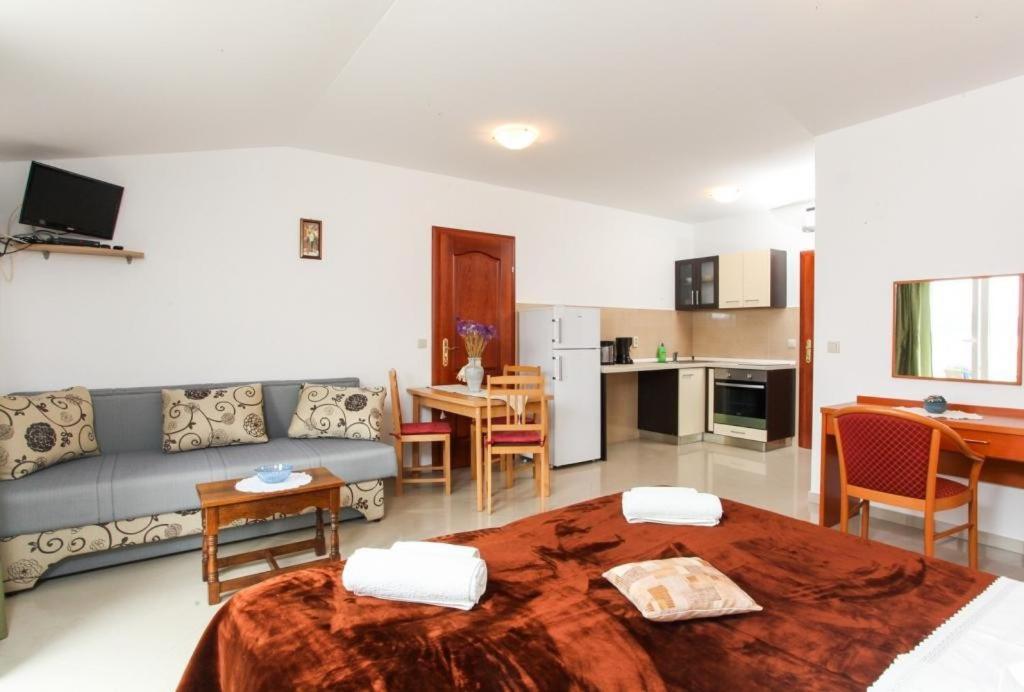 Apartments Ana Lopud المظهر الخارجي الصورة